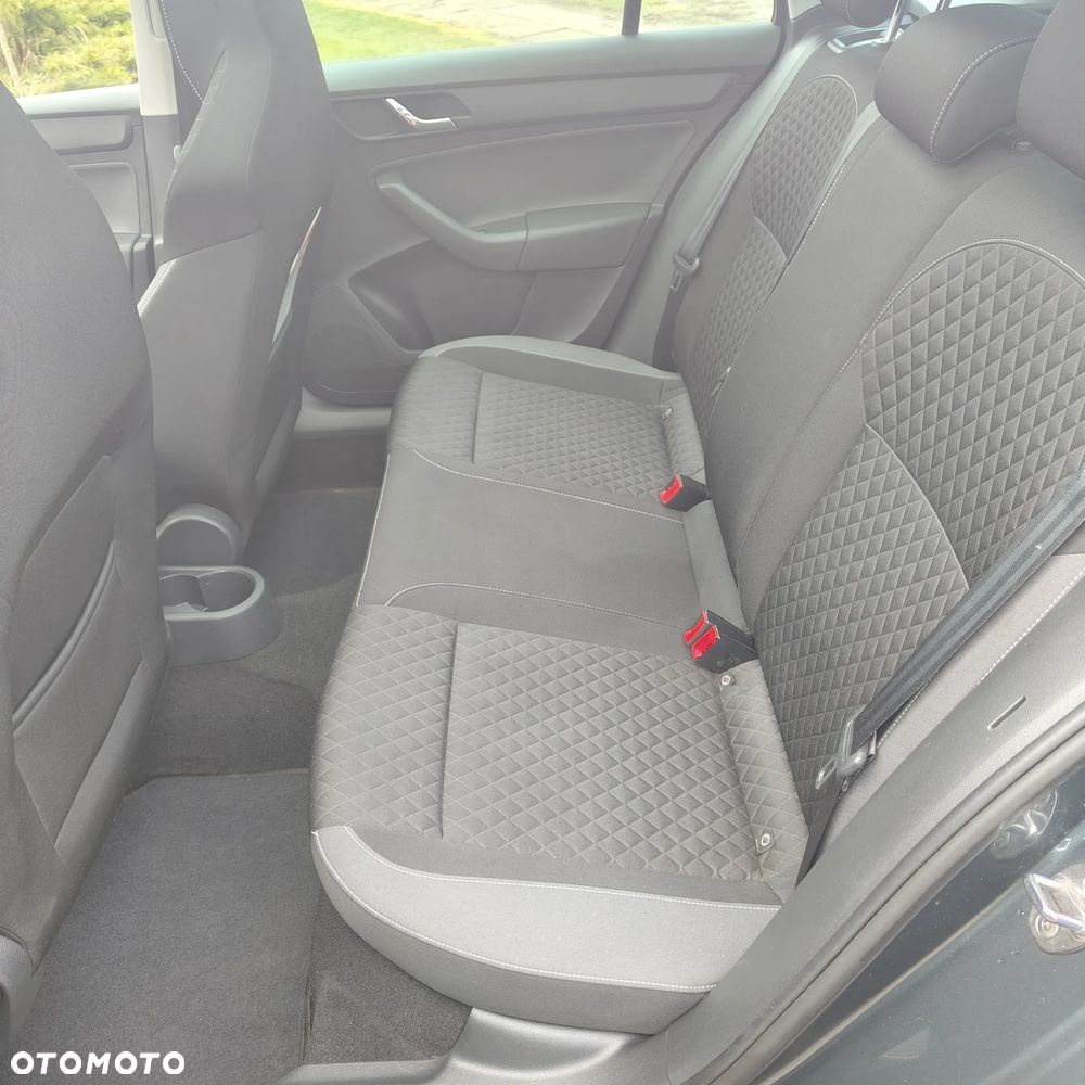 Skoda RAPID 1.2 TSI (Green tec) Ambition - 21