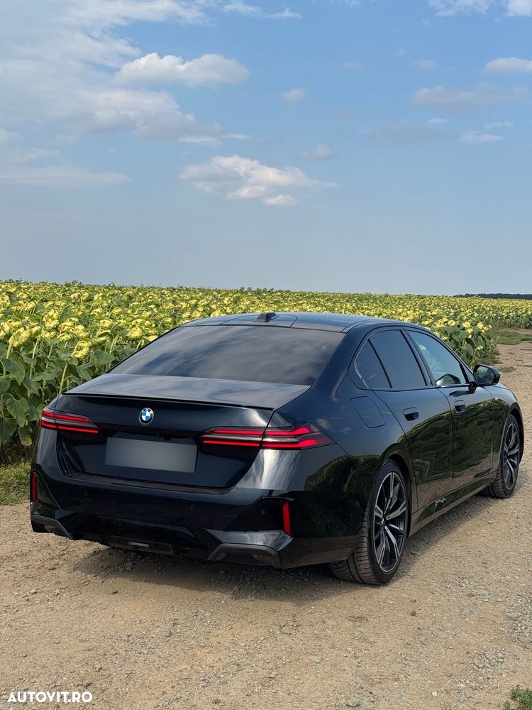 BMW Seria 5 520i AT MHEV - 5