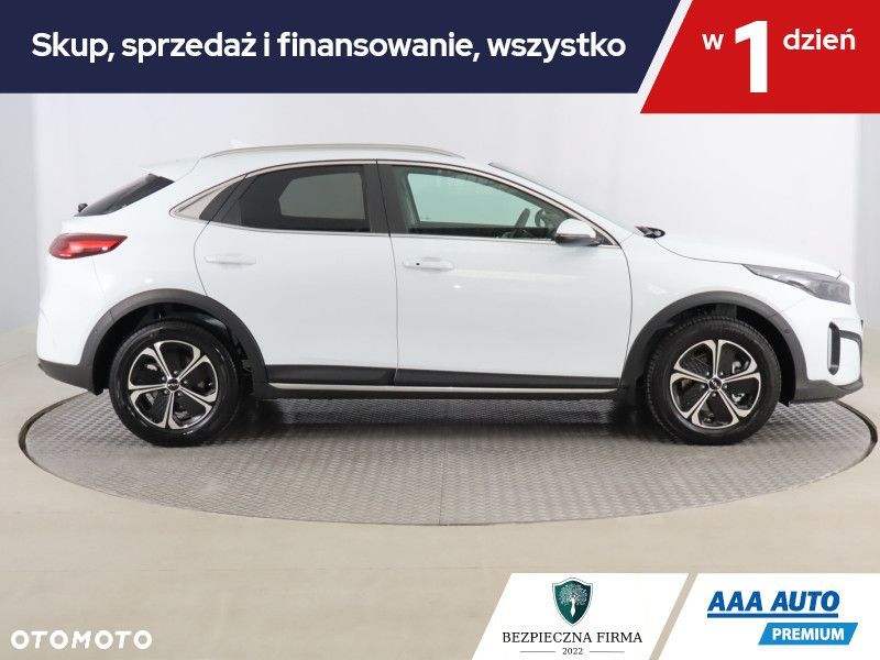 Kia XCeed - 8
