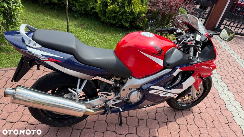 Honda CBR - 7