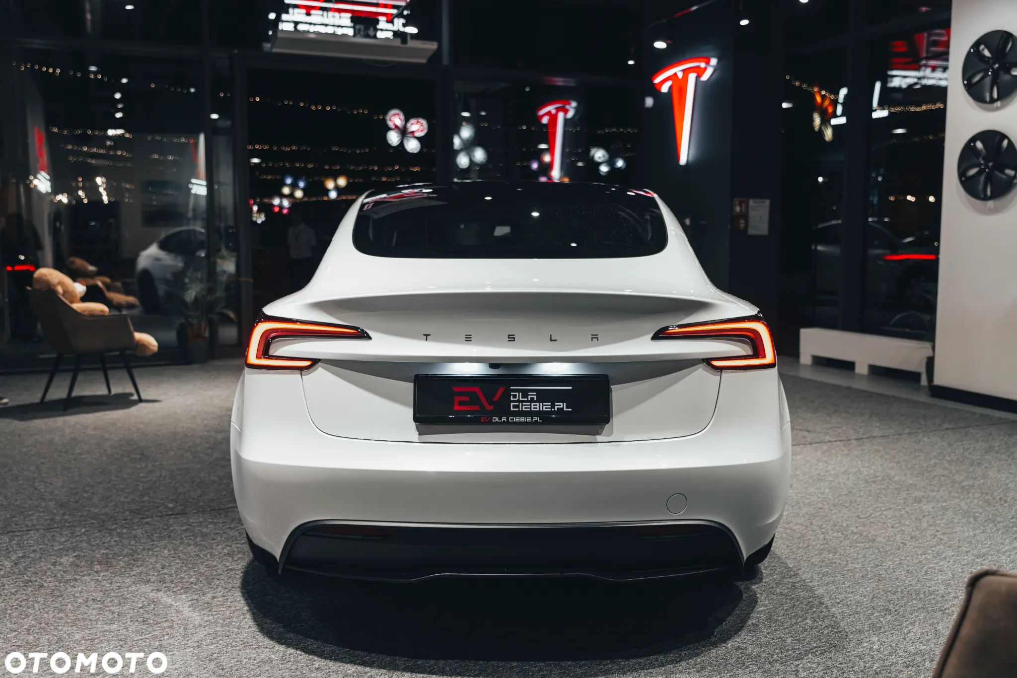 Tesla Model 3 Long Range AWD - 6