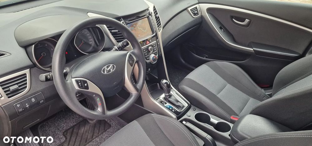 Hyundai i30 1.6 CRDI DCT Premium - 8