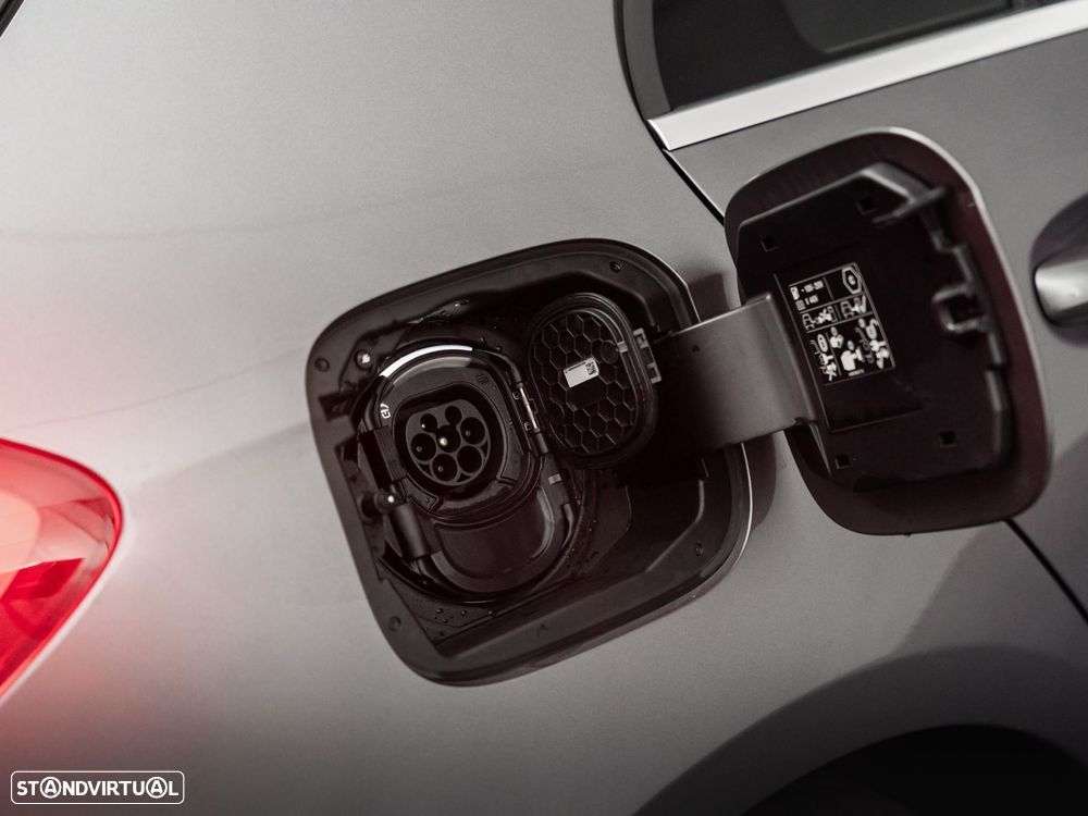 Mercedes-Benz A 250 e Style Plus - 12