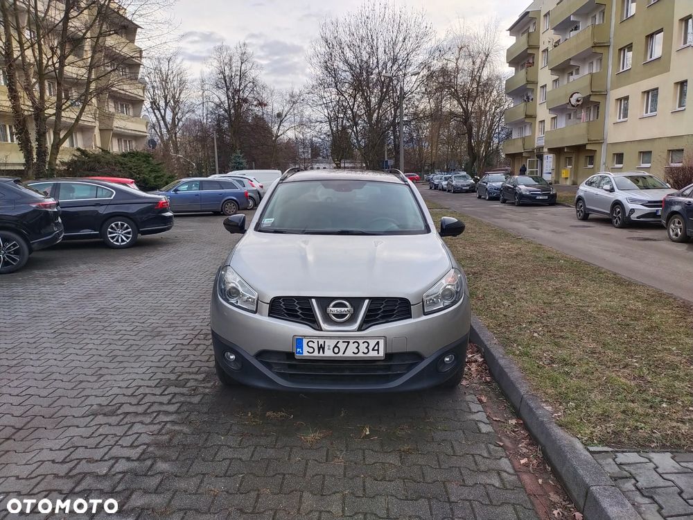 Nissan Qashqai 2.0 lounge - 3
