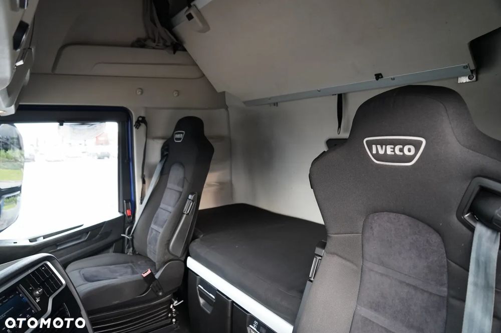 Iveco S-WAY / 460 / RETARDER /  LNG / - 26