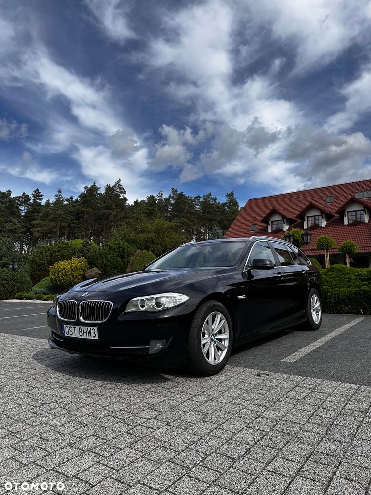 BMW Seria 5 520d Touring - 11