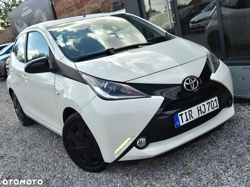 Toyota Aygo x-play Eco - 21