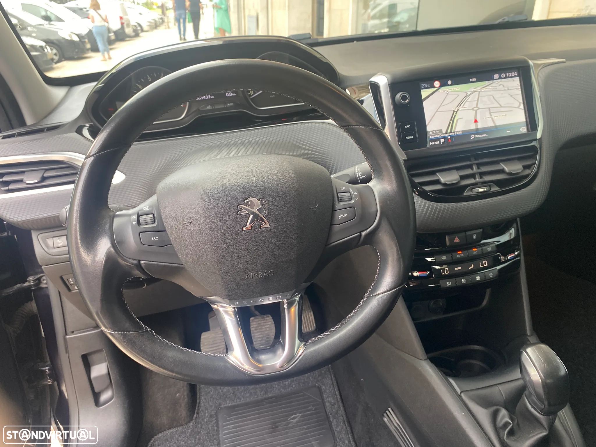 Peugeot 208 1.2 PureTech GT Line - 36