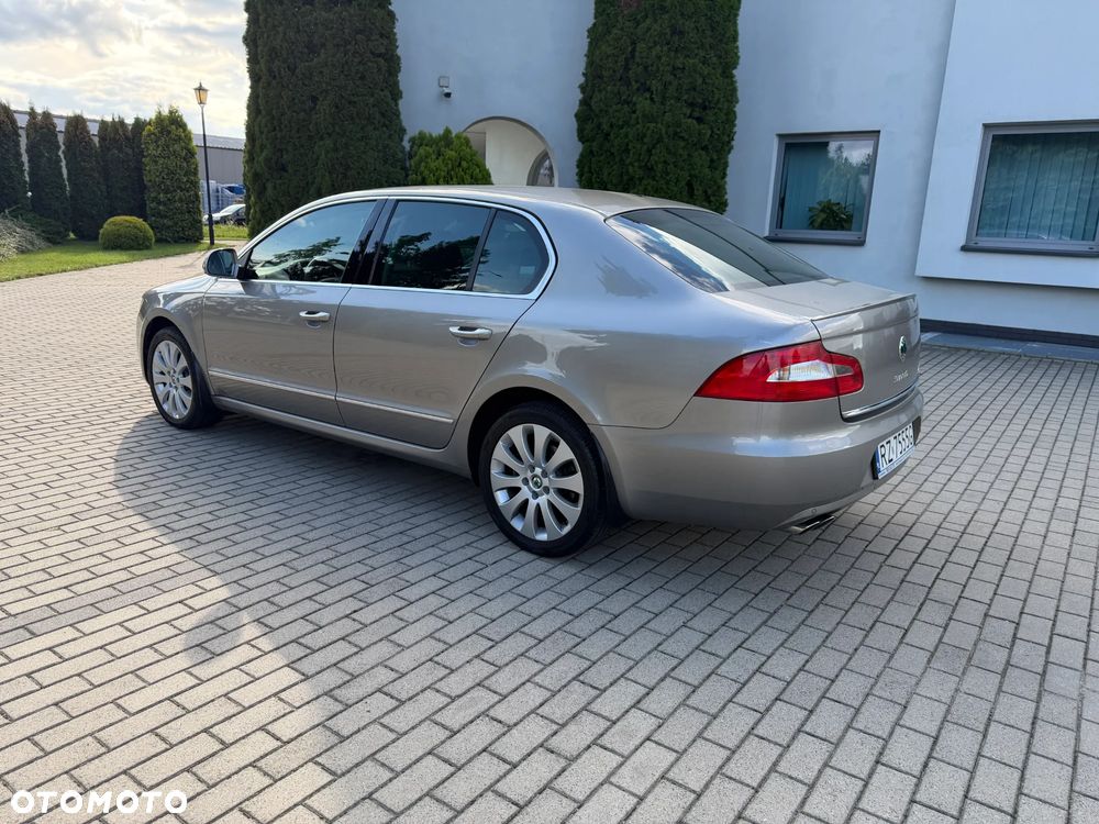 Skoda Superb 2.0 TSI Platinum DSG - 4