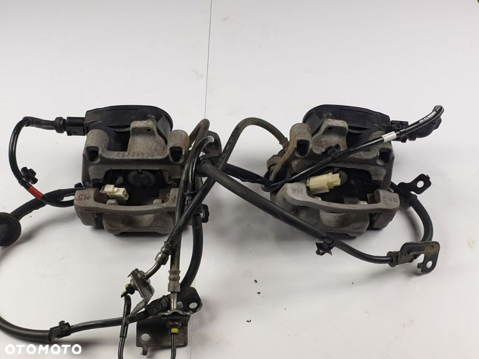 Zacisk Hamulcowy Tył Prawy i Lewy HYUNDAI TUCSON 1.6T 4x4 2015 2020 r - 5