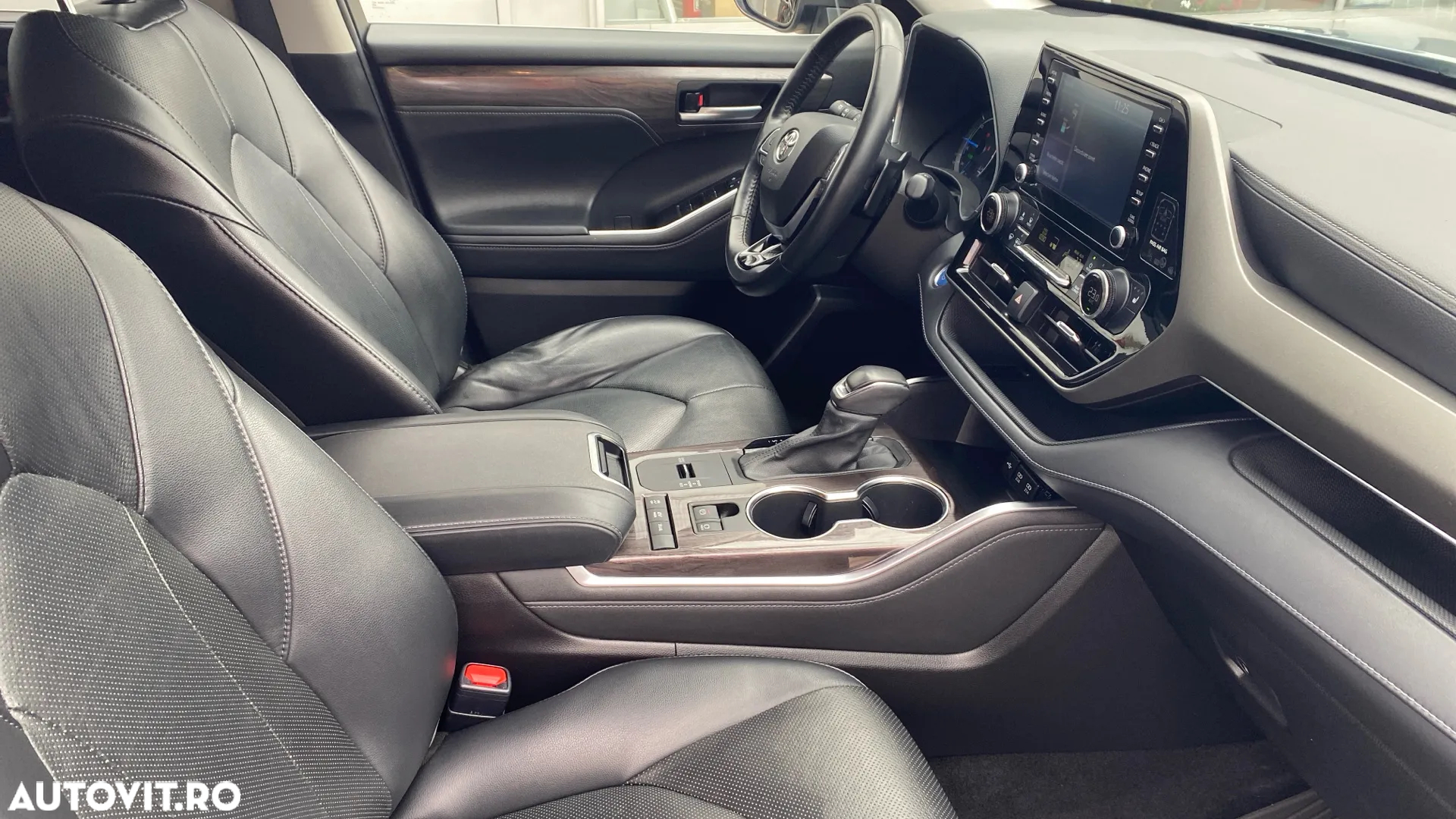 Toyota Highlander 2.5 L Hybrid Dynamic Force 248CP Exclusive Pearly - 6