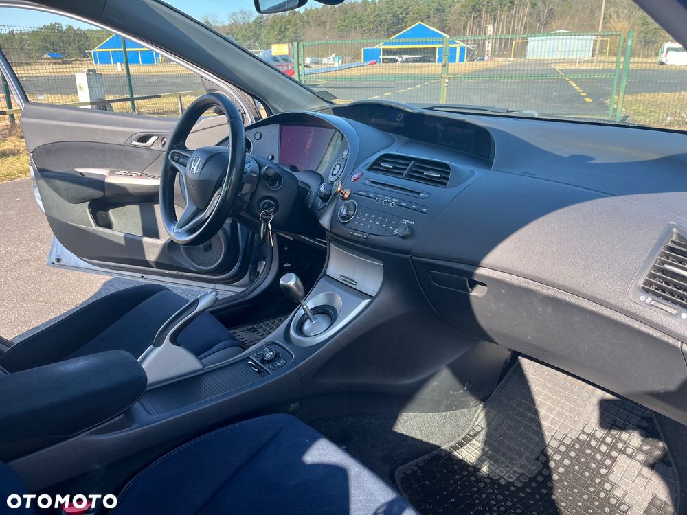 Honda Civic 1.8i-VTEC Sport - 12