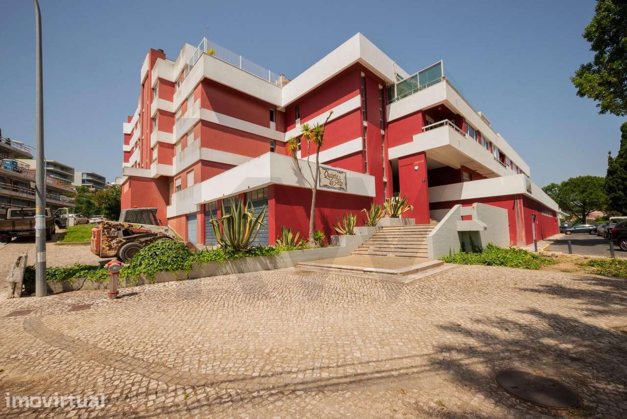 T3 com varanda a estrear após remodelação, na Quinta do Alto em Cax - Grande imagem: 2/38