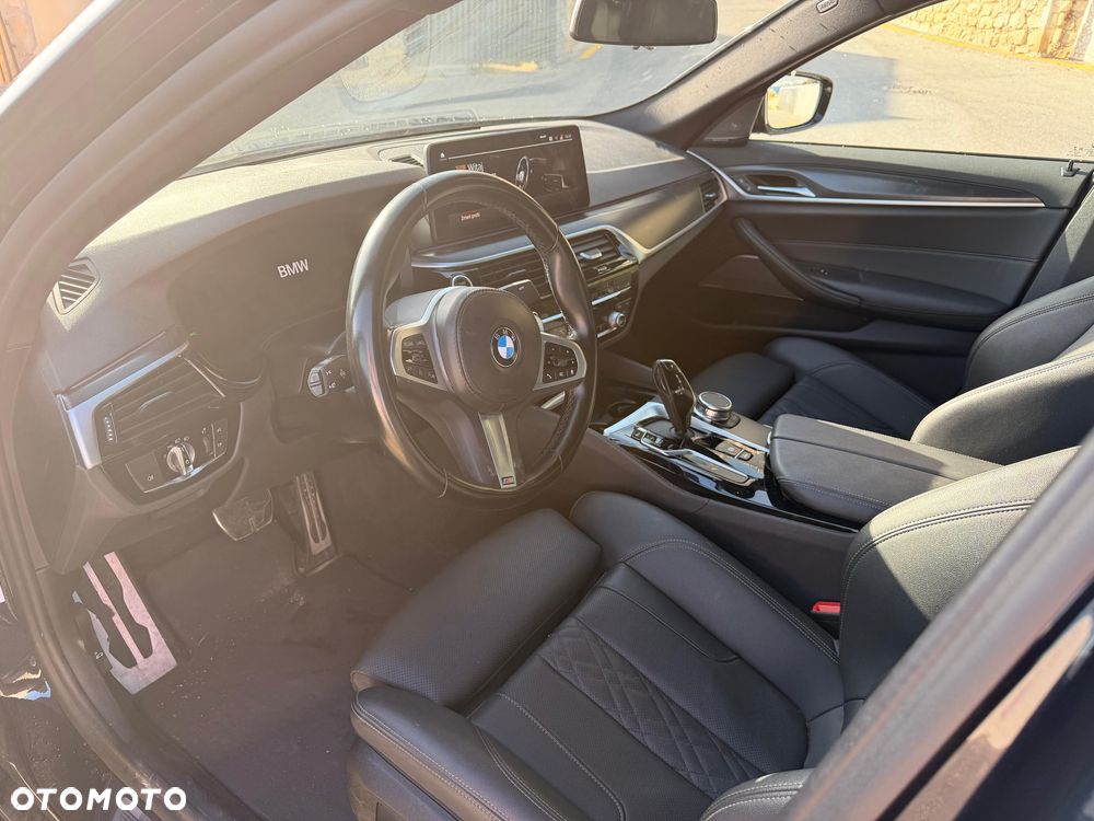 BMW Seria 5 520d xDrive MHEV M Sport sport - 11
