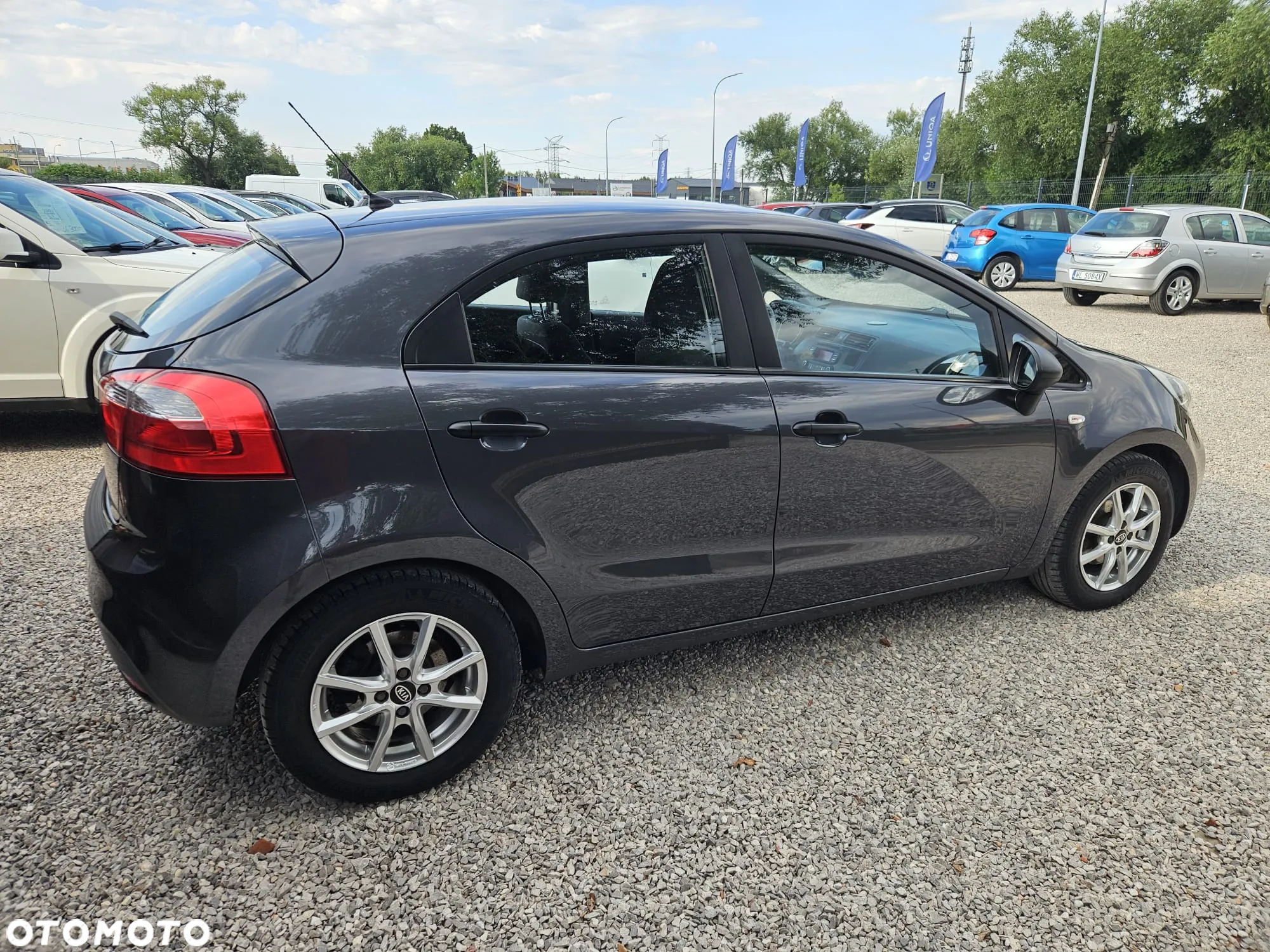 Kia Rio 1.2 Business Line - 12
