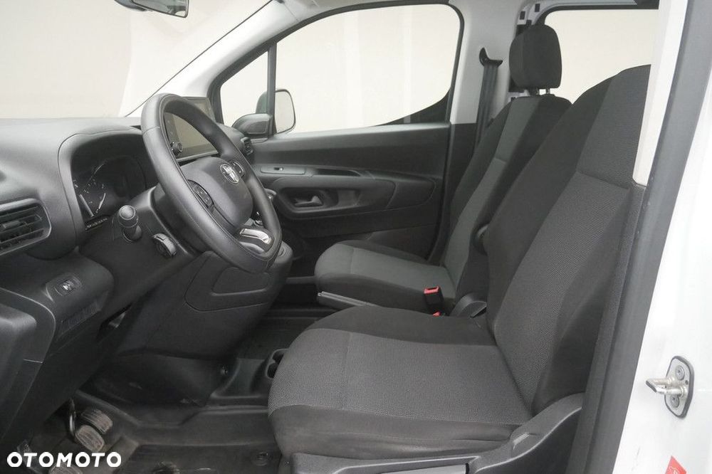 Toyota ProAce 1.5 D-4D Long Active SalonPL VAT23% Właścicielem pojazdu jest Ayvens Financial Services Polska - 12