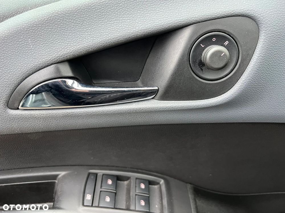 Opel Meriva 1.4 T Cosmo - 14