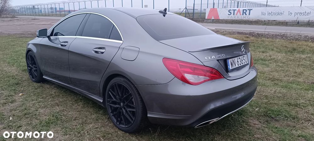 Mercedes-Benz CLA 250 4Matic 7G-DCT - 5