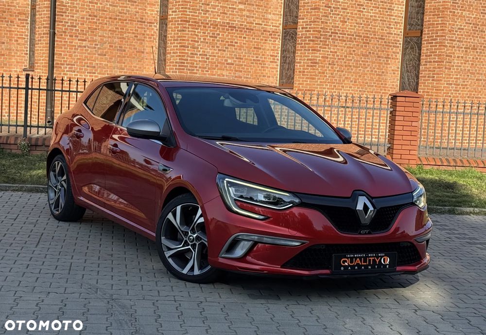 Renault Megane ENERGY TCe 205 EDC GT - 2