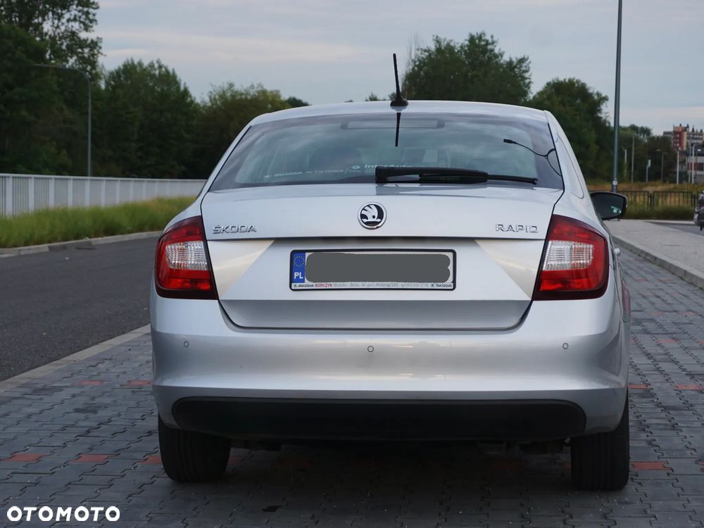 Skoda RAPID 1.0 TSI Style - 12