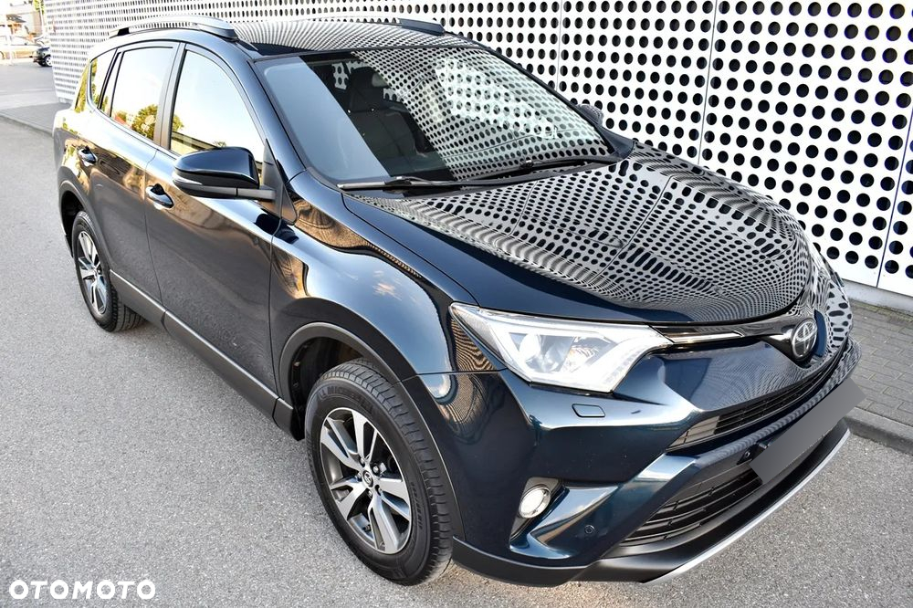 Toyota RAV4 - 10