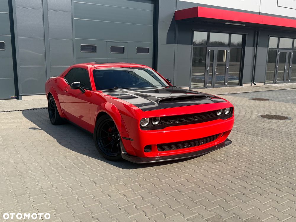 Dodge Challenger - 32