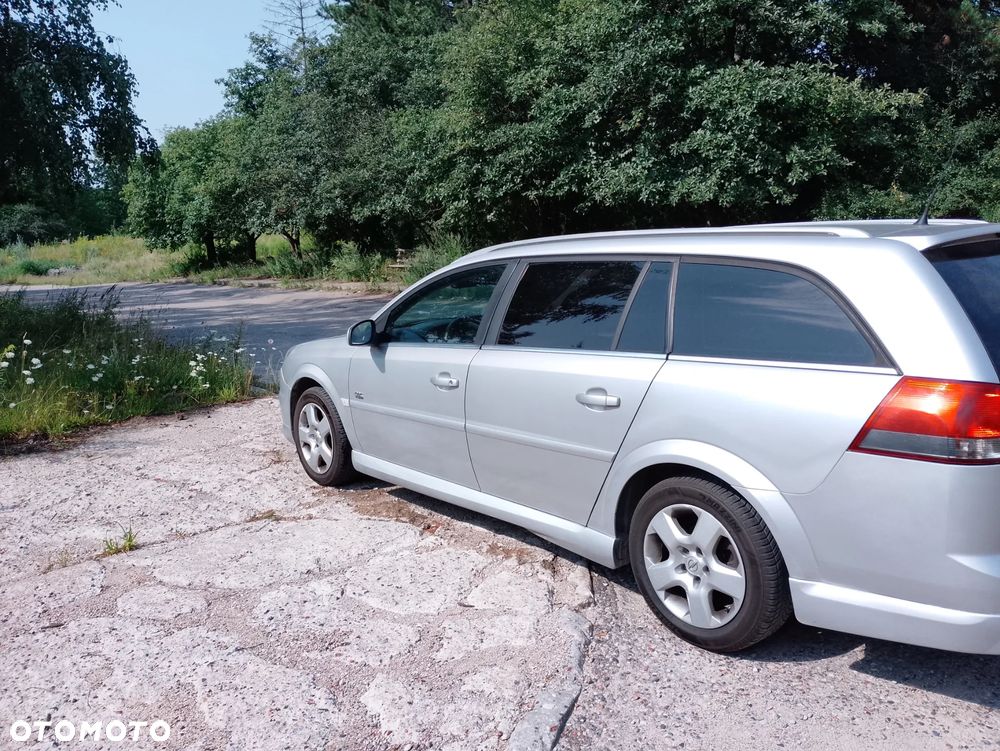 Opel Vectra 2.0 T Sport - 30