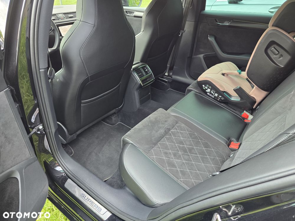 Skoda Superb 2.0 TSI Sportline DSG - 16