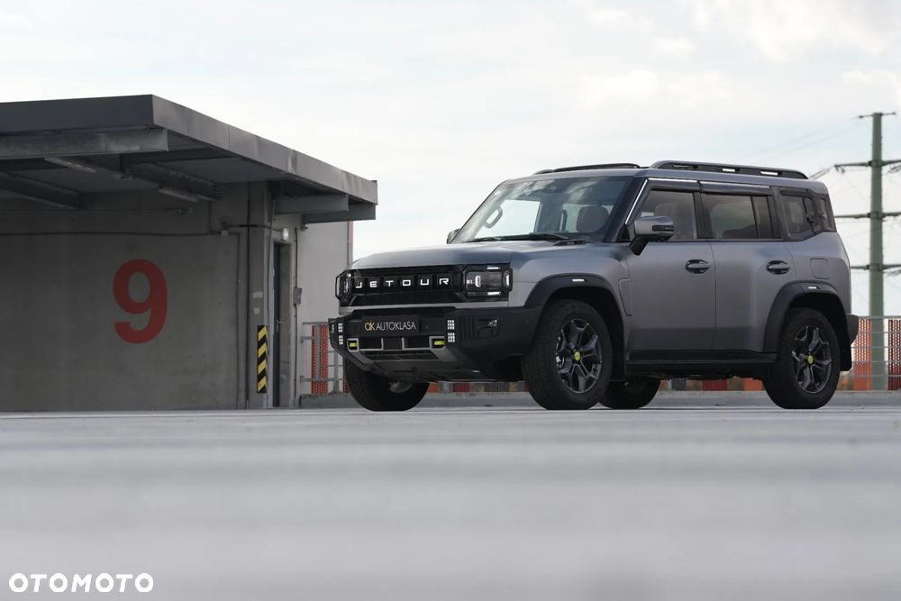 Jetour Traveller - 6