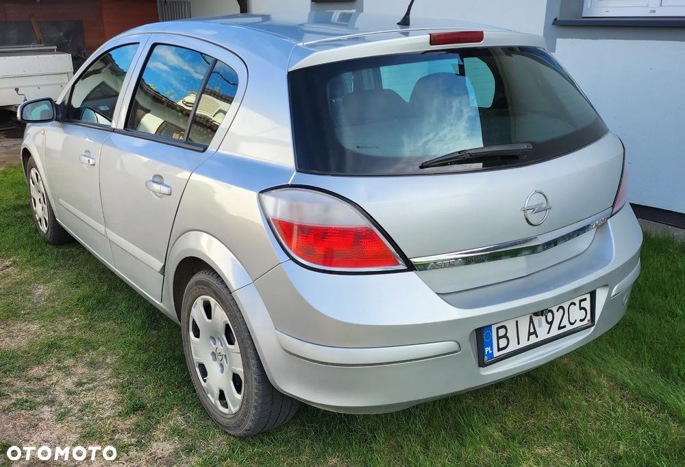 Opel Astra 1.7 CDTI Elegance - 4