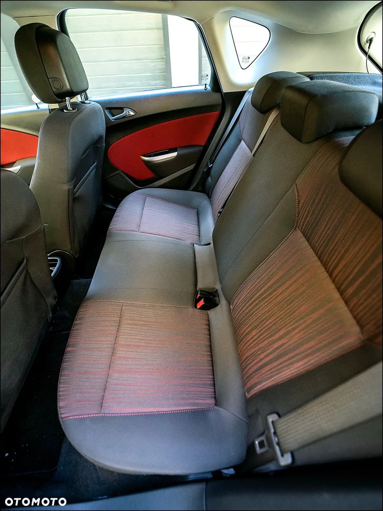 Opel Astra - 8
