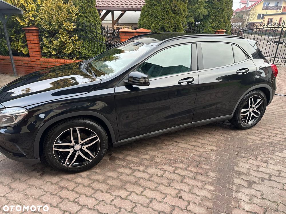 Mercedes-Benz GLA - 3