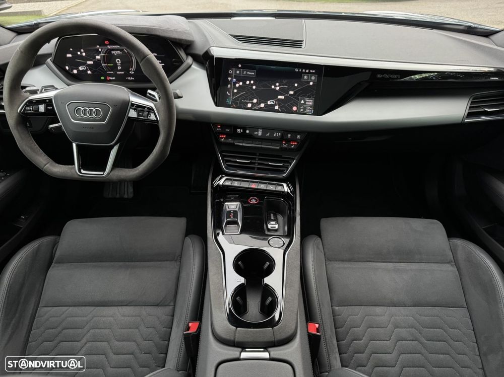 Audi e-tron GT quattro - 33