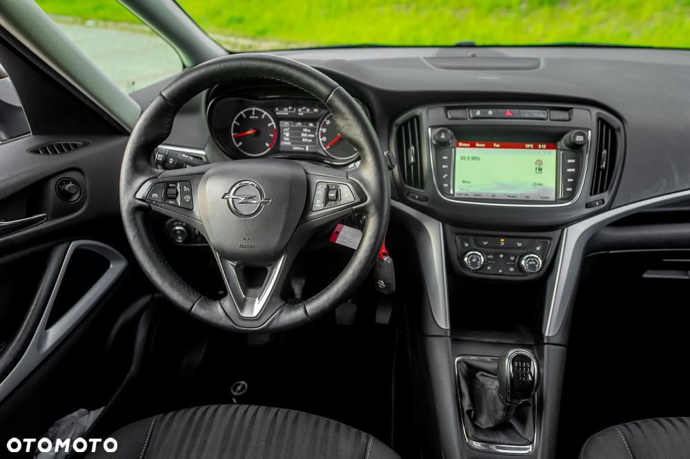 Opel Zafira 1.4 Turbo (ecoFLEX) Start/Stop Active - 23