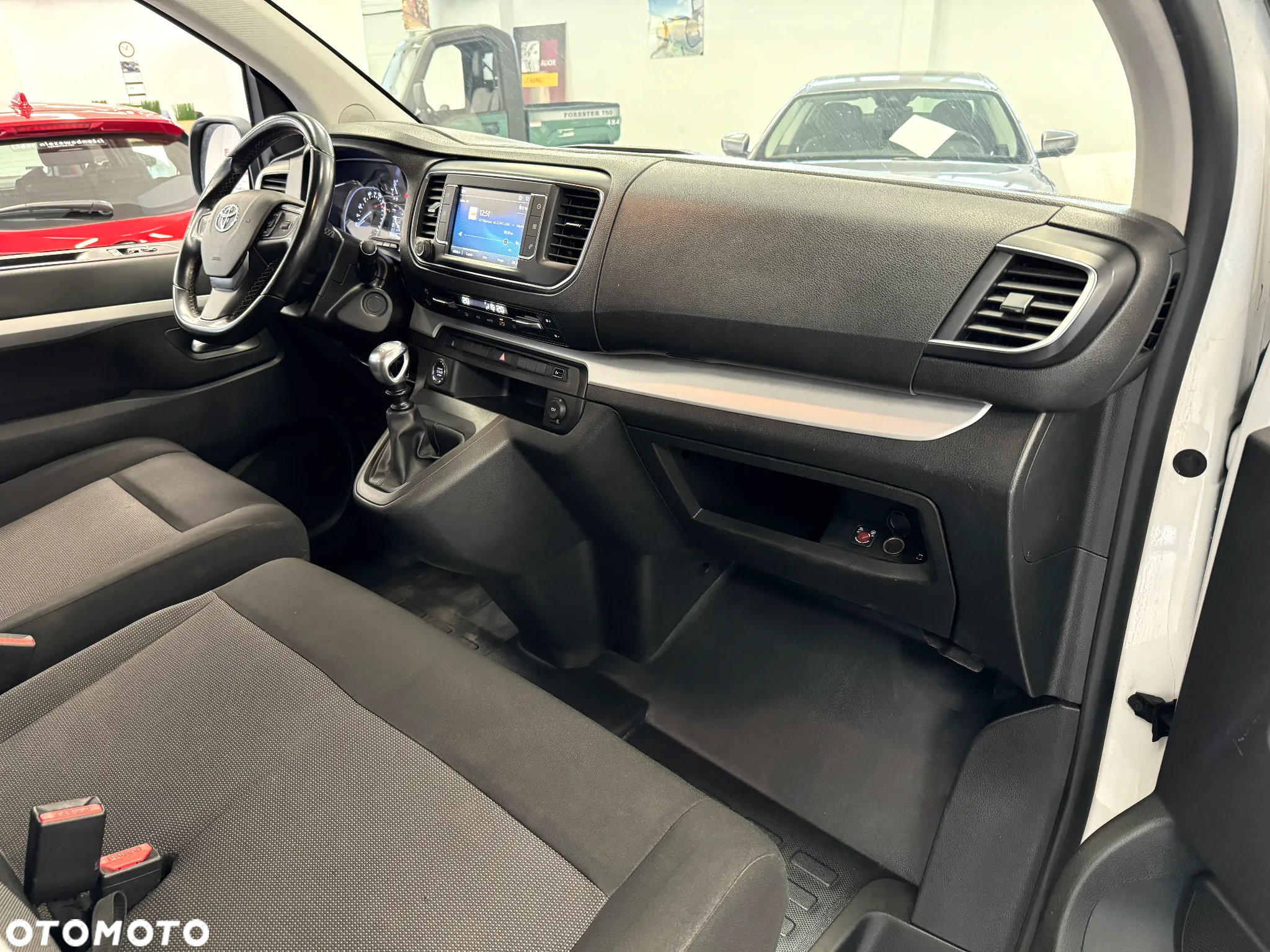 Toyota ProAce - 11