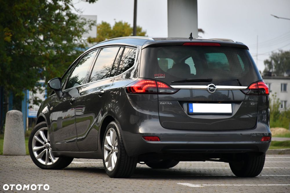 Opel Zafira - 9