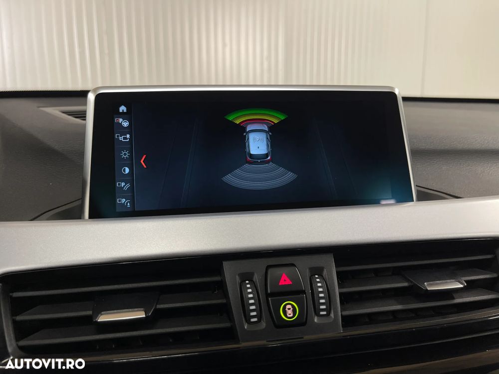 BMW X1 xDrive20i AT - 15