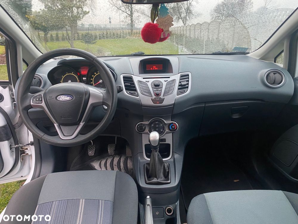 Ford Fiesta 1.25 Ambiente - 8