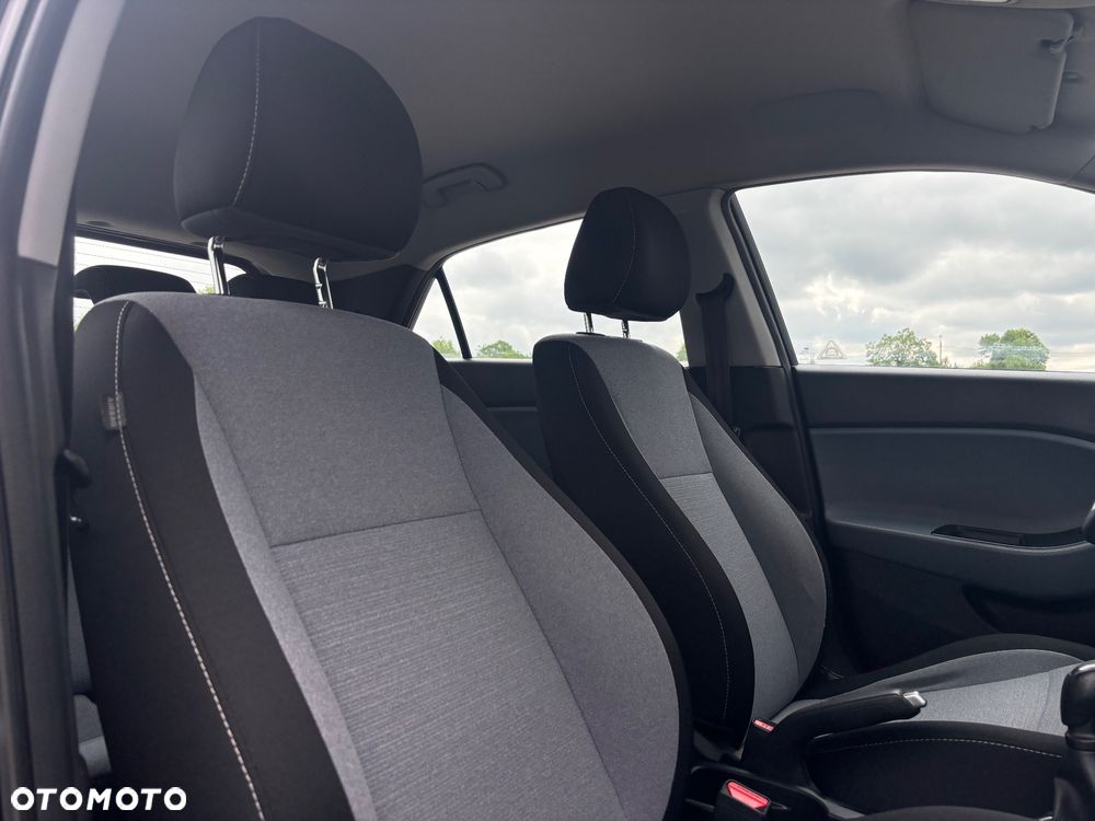 Hyundai i20 blue 1.2 Classic - 30