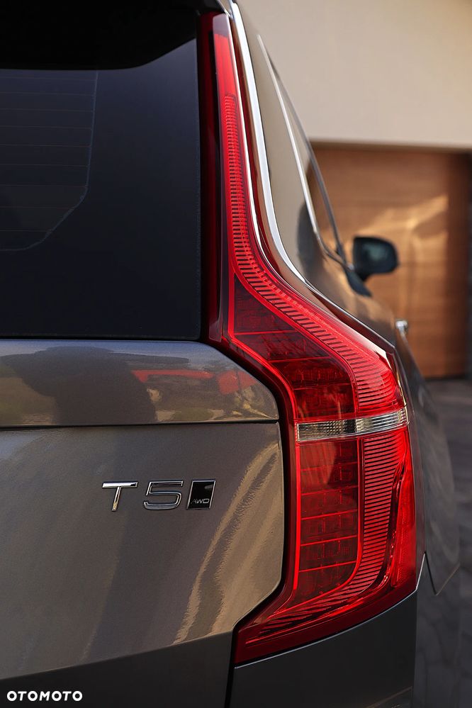 Volvo XC 90 T5 AWD Momentum - 30