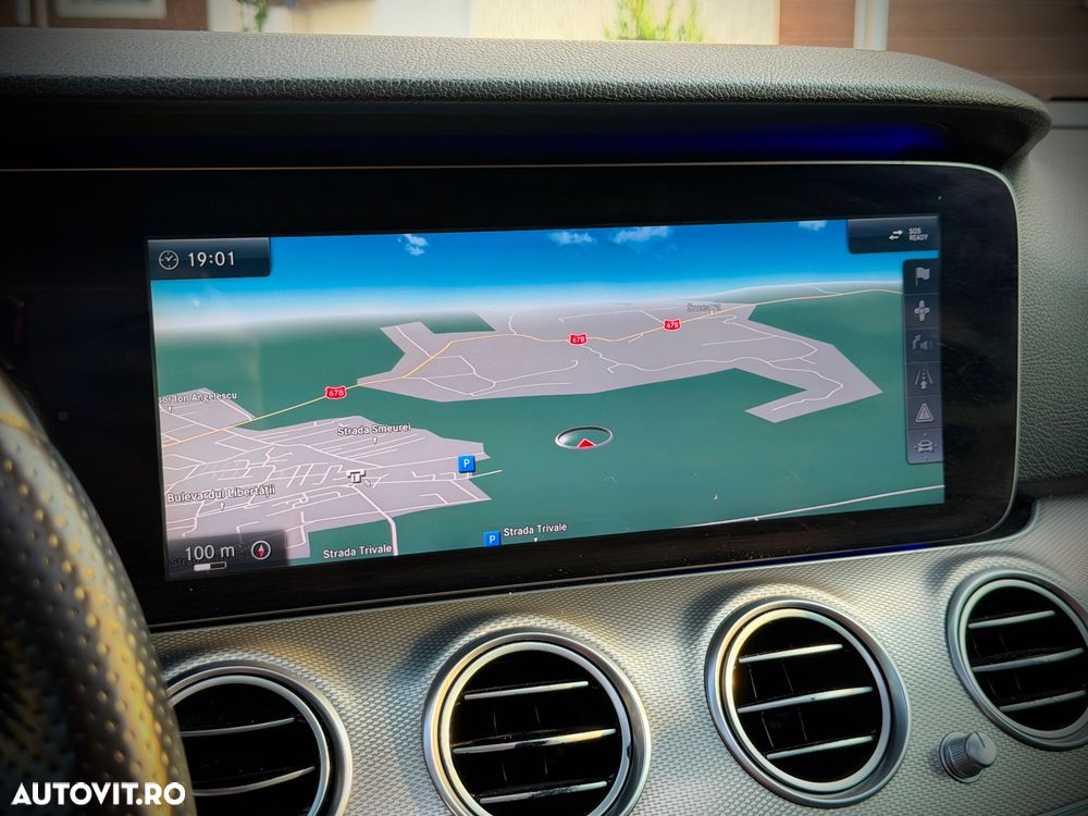 Mercedes-Benz E 220 d 9G-TRONIC AMG Line - 35