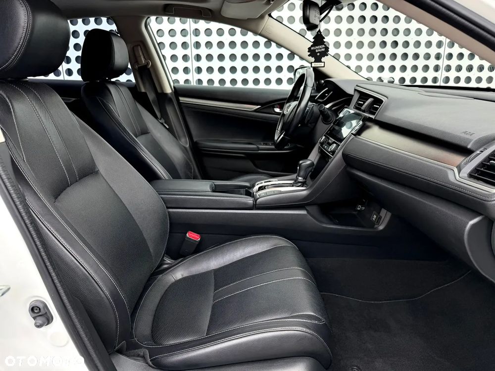 Honda Civic 1.5 i-VTEC Turbo CVT Executive - 21