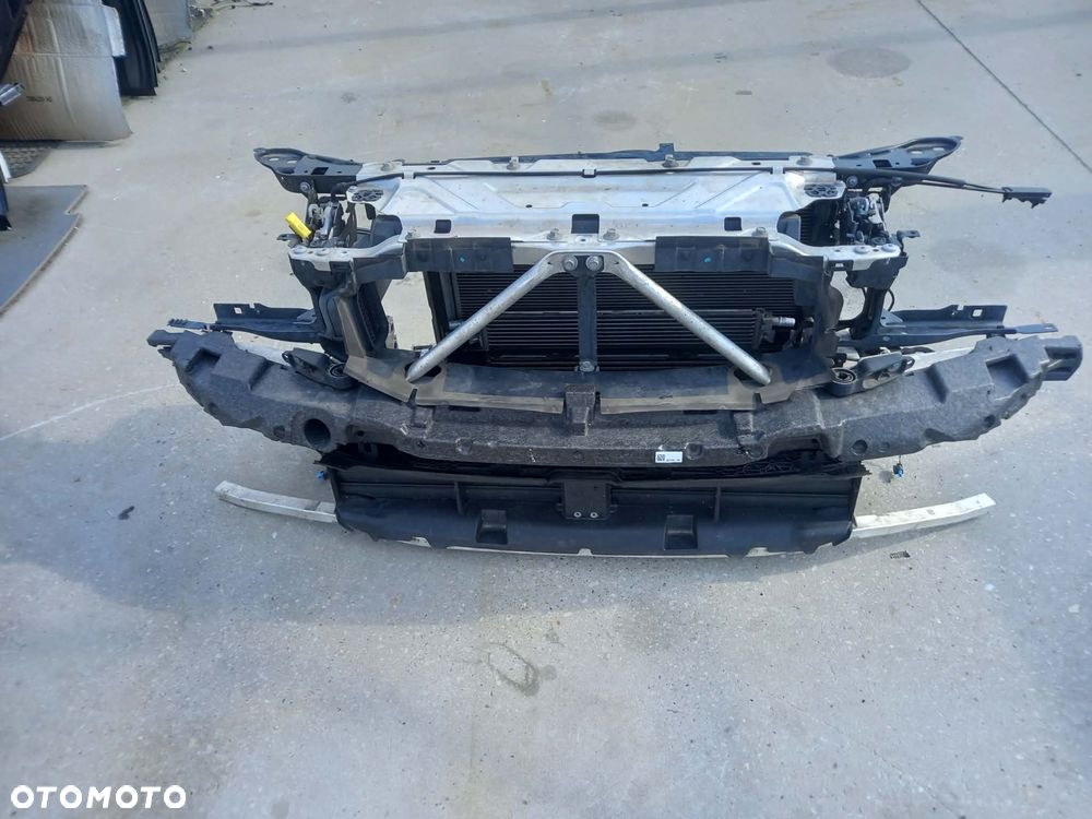PAS PRZEDNI WZMOCNIENIE CHŁODNICE BMW 3 G20 G21 - 1