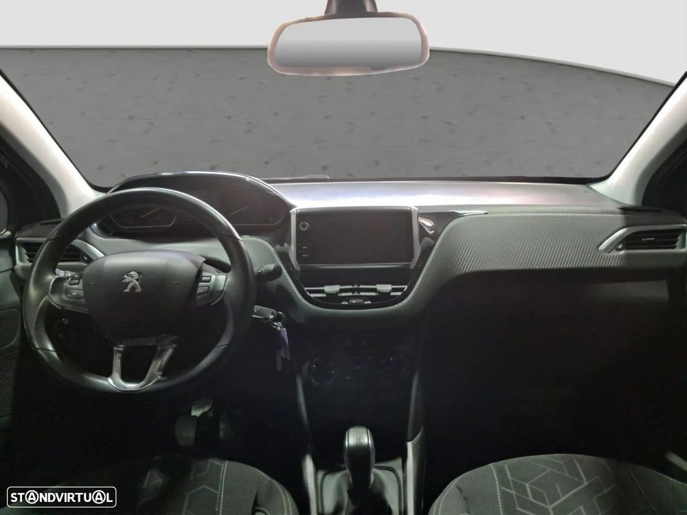 Peugeot 2008 2017 photo 4