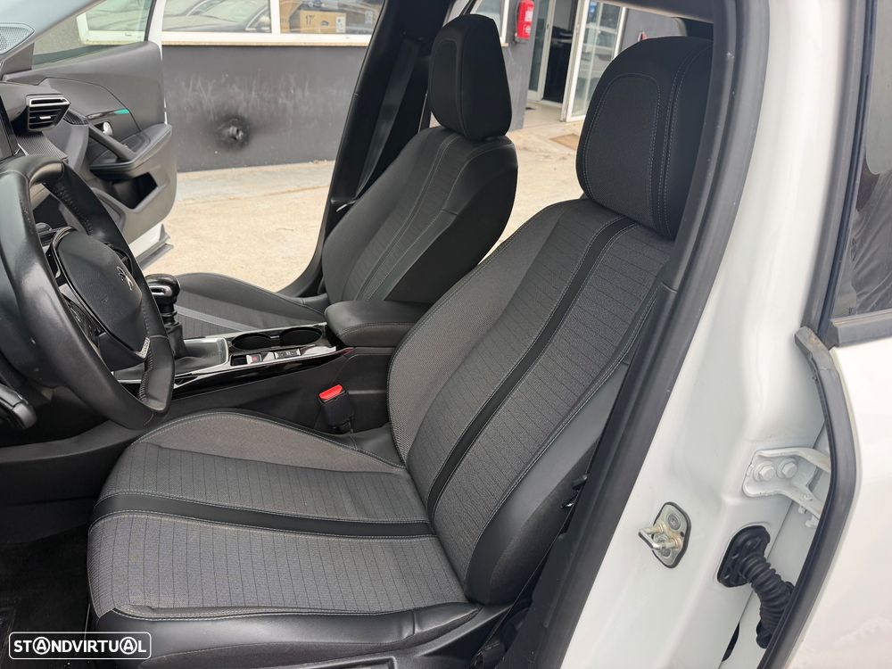 Peugeot 2008 BlueHDi 110 Allure Pack - 52