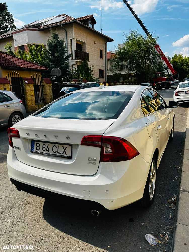 Volvo S60 D5 AWD Geartronic Momentum - 5