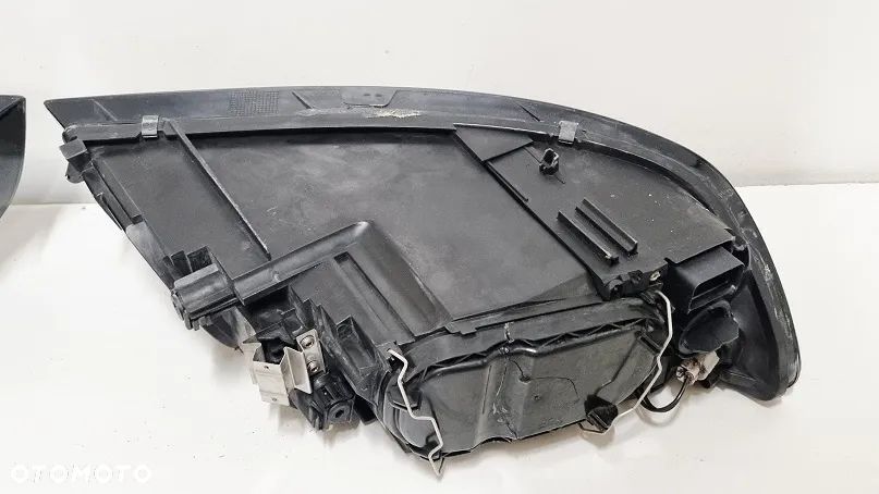 Reflektor prawy lewy soczewka Volvo v50 s40 04- europa - 9