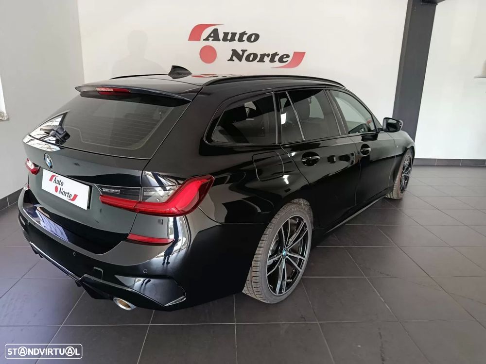 BMW 320 d Pack Desportivo M Auto - 5