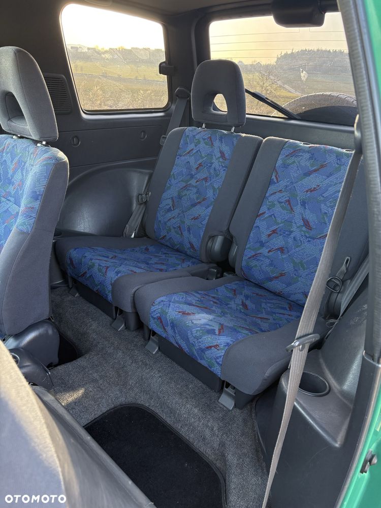 Toyota RAV4 - 3