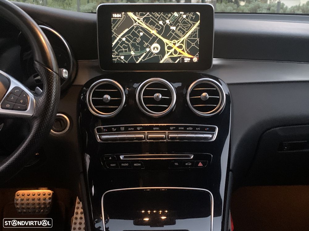 Mercedes-Benz GLC 250 d 4Matic 9G-TRONIC AMG Line - 13